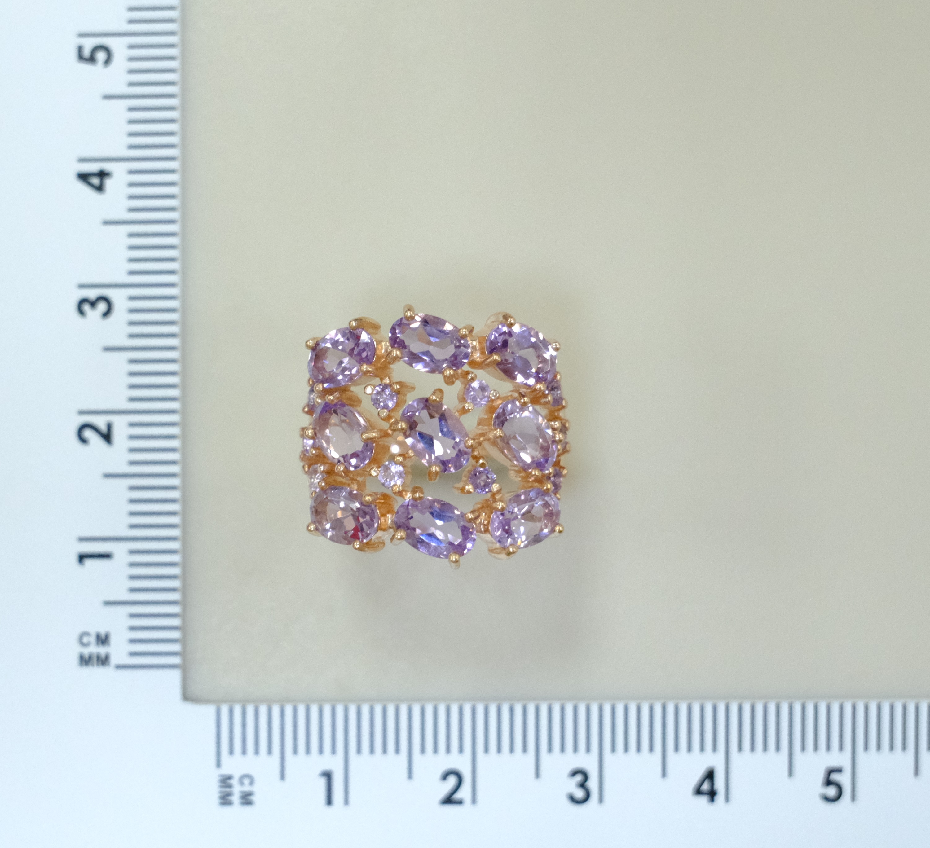 Серебряное кольцо с аметистами